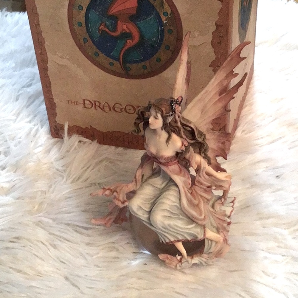 Dragonsite Daybreak Bubble Fairy by Nene Thomas